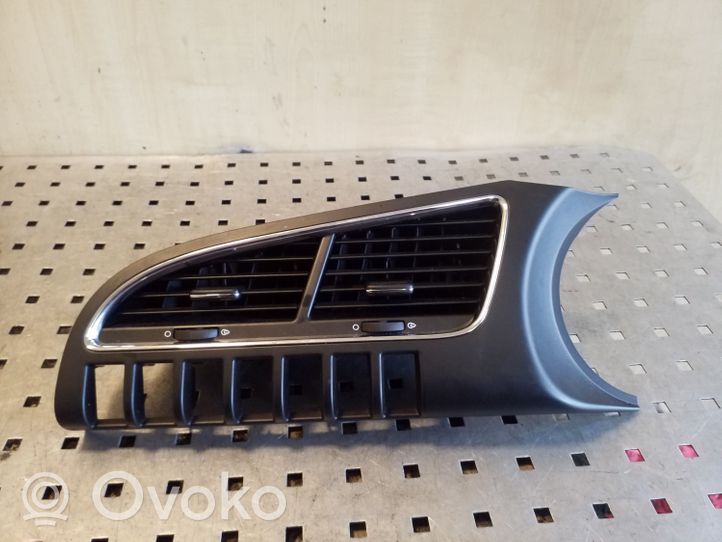 Peugeot 3008 I Grille d'aération centrale 9688612677