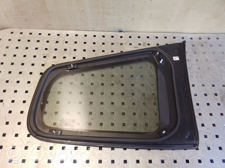 Chevrolet Orlando Rear side window/glass 95026341