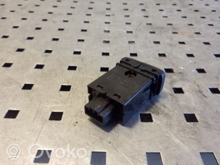 Honda CR-V Sunroof switch M19833