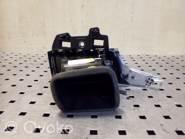 Audi A6 C7 Šoninės oro grotelės 4G2820902C