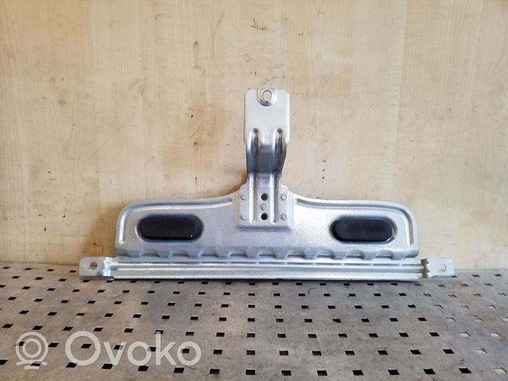 Volvo XC90 Battery bracket 8697005