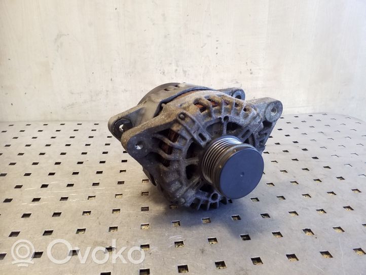 Hyundai ix35 Generatore/alternatore 373002F100