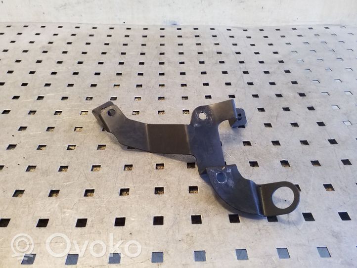 BMW X3 E83 Altra parte del vano motore 17133403987