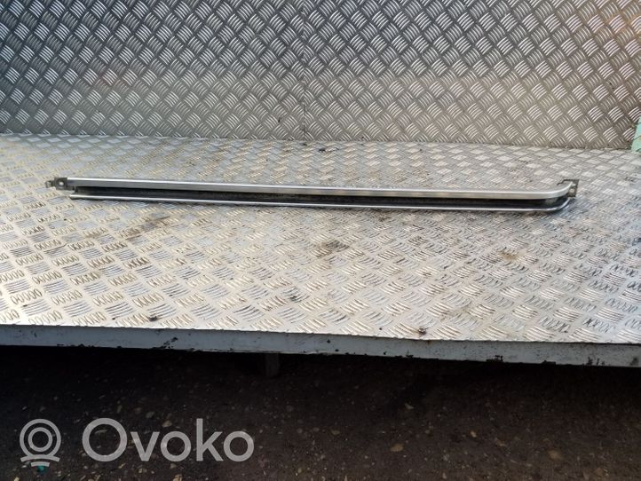 Volkswagen Transporter - Caravelle T4 Liukuoven alakisko 7D1843872