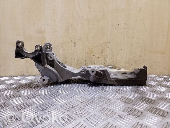 Mitsubishi Outlander Generator/alternator bracket 03G903143E