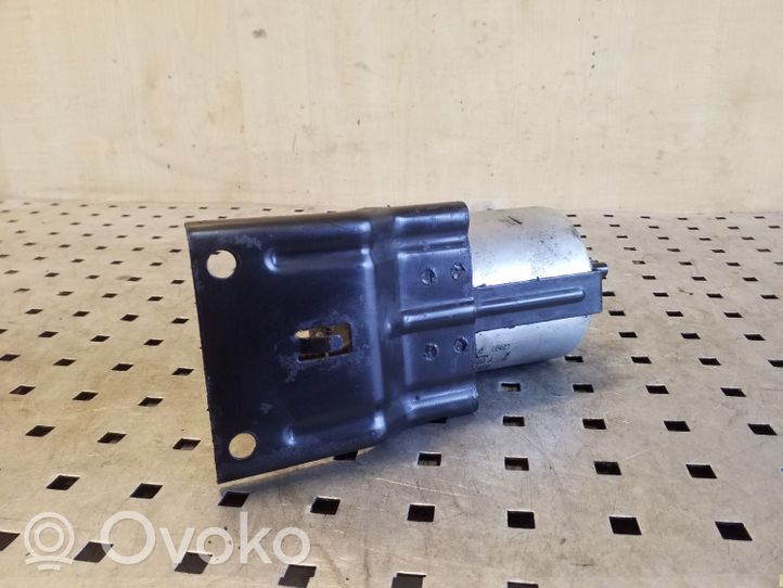 Land Rover Range Rover Sport L320 Staffa/supporto di montaggio del filtro carburante 