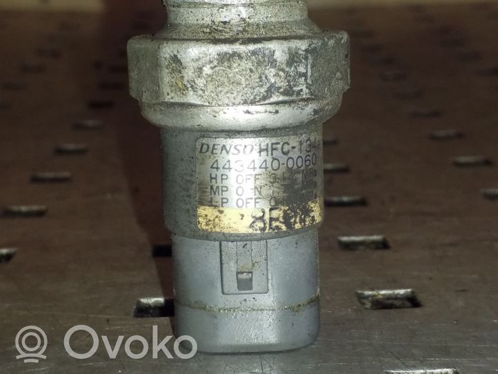 Subaru Legacy Oro kondicionieriaus slėgio daviklis 4434400060