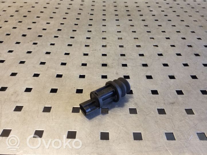 Subaru Legacy Capot interrupteur d'alarme TA0167540