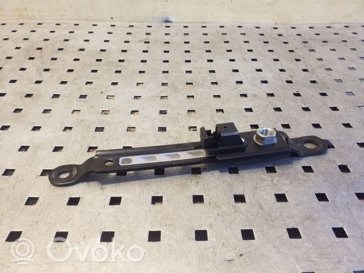 Subaru Outback Rail de réglage hauteur de ceinture de sécurité D526001