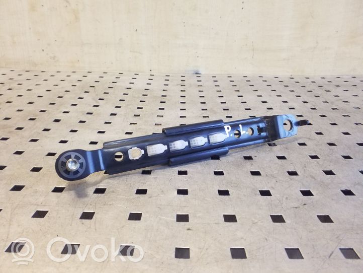 Subaru Outback Rail de réglage hauteur de ceinture de sécurité D526001