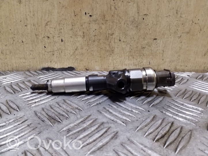 Subaru Outback Injecteur de carburant 16613AA030