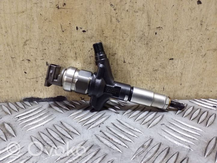 Subaru Outback Injecteur de carburant 16613AA030