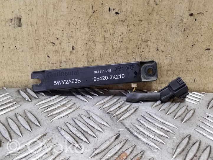 KIA Sorento Antenne intérieure accès confort 954203K210