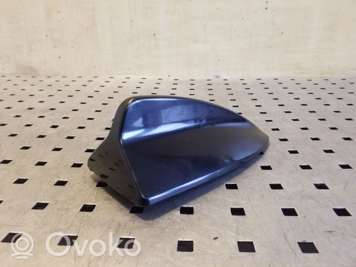 BMW X5 E70 Kattoantennin (GPS) suoja 6982665