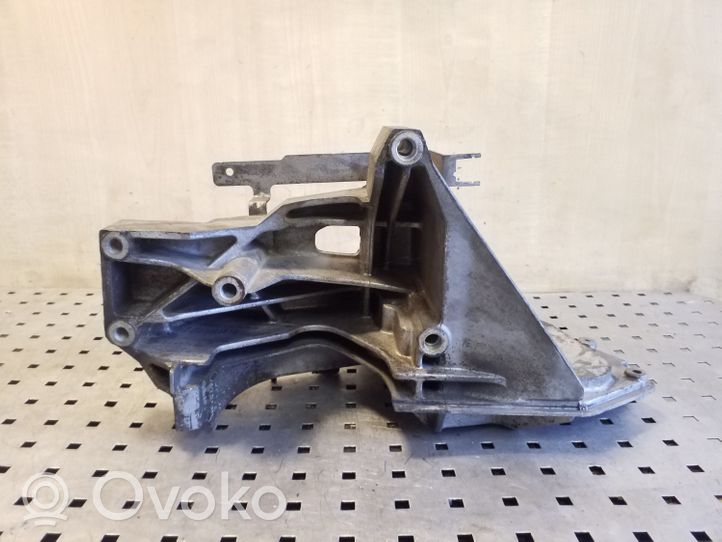 Volkswagen Crafter Generator/alternator bracket 076145167