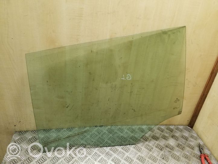 Volkswagen PASSAT B8 Rear door window glass 3G9845025