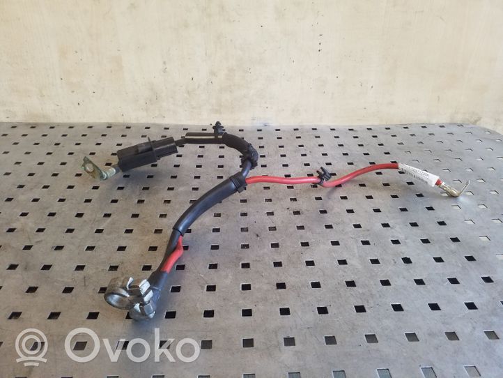 Volkswagen PASSAT B8 Câble de batterie positif 5Q0971228K