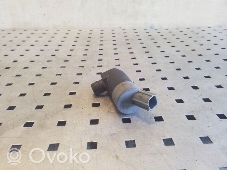 Jaguar XJ X351 Windscreen/windshield washer pump 