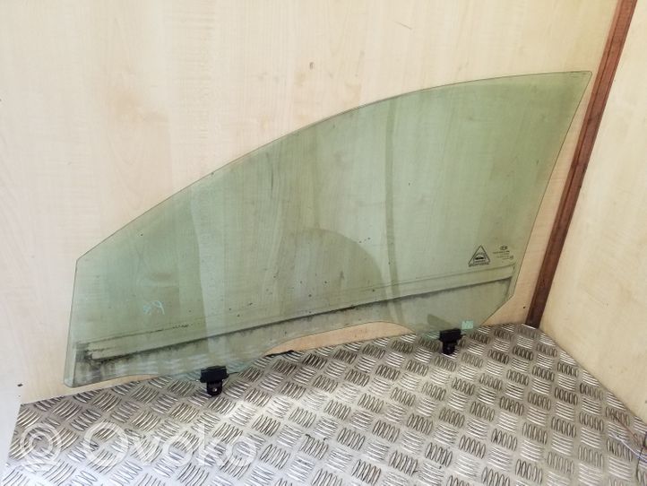 KIA Sportage Front door window glass four-door 