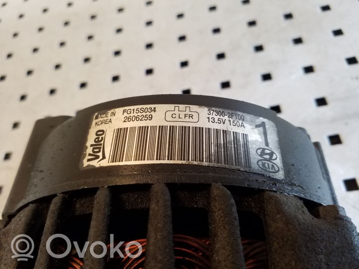 KIA Sorento Alternator 373002F100