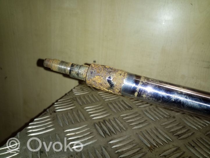 KIA Sorento Front shock absorber/damper 