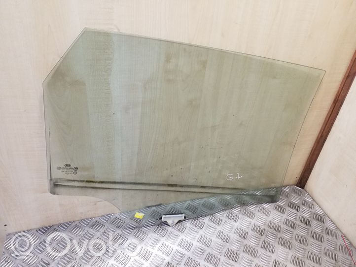 KIA Sorento Rear door window glass 