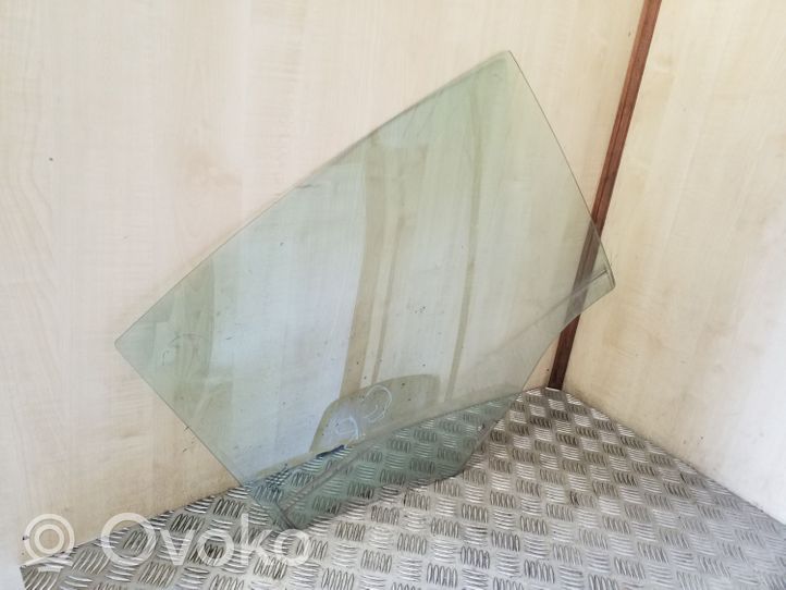 Volkswagen PASSAT B8 Rear door window glass 