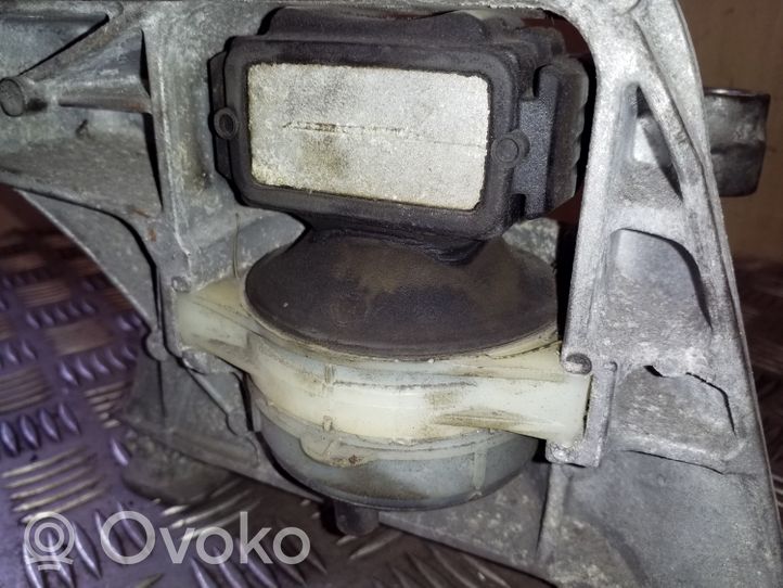 Citroen C4 Grand Picasso Supporto di montaggio del motore 4AI03720