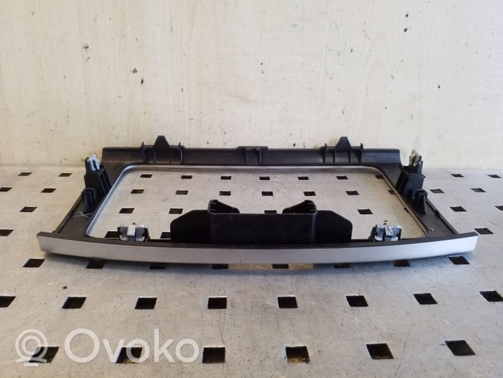 Volkswagen PASSAT CC Radio/GPS head unit trim 3AA858069