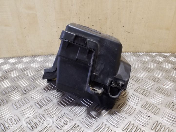 Dacia Sandero Set scatola dei fusibili 243825499R