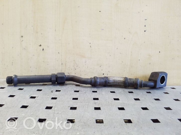 Audi 80 90 S2 B4 Tubo flessibile mandata olio del turbocompressore turbo 028145736C