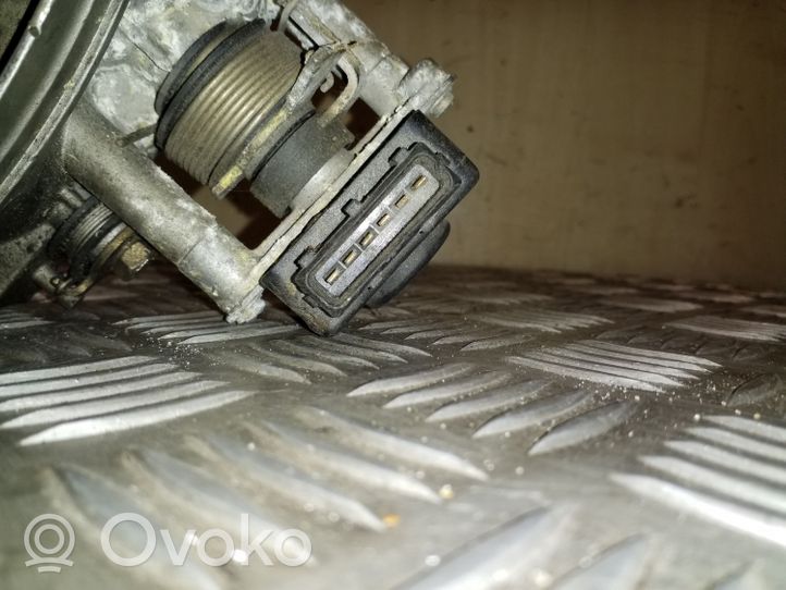 Audi 80 90 S2 B4 Throttle valve 241078061