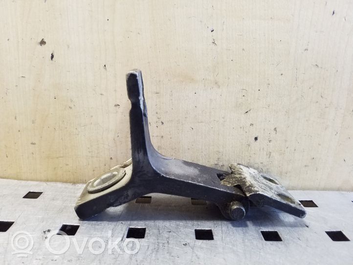 Audi 80 90 S2 B4 Charnière supérieure de porte avant 893831401