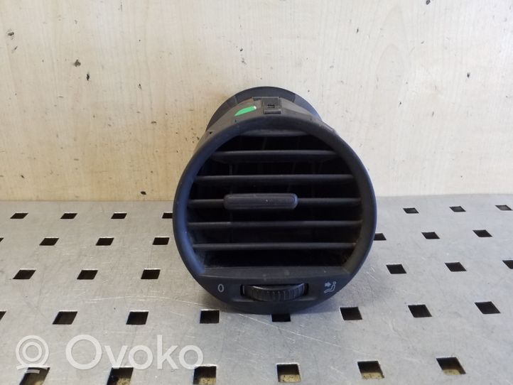 Volkswagen Caddy Griglia di ventilazione centrale cruscotto 2K0819703B