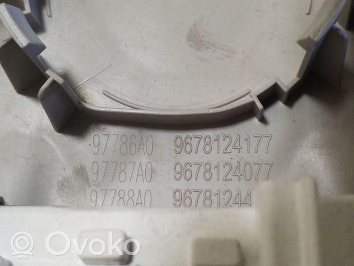 Citroen C4 Grand Picasso Światło fotela przedniego 96781446BJ