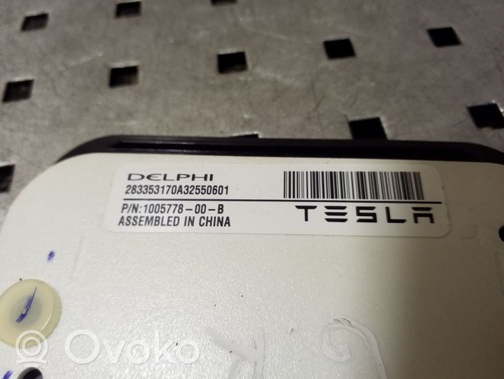 Tesla Model S Czujnik zajęcia fotela 100577800B