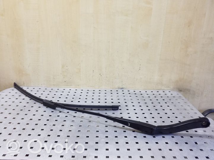 Renault Trafic III (X82) Front wiper blade arm 93867987