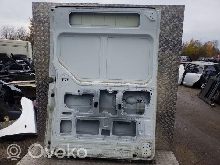 Nissan NV400 Боковая раздвижная дверь 