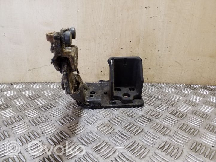 Nissan NV400 Guida/cerniera inferiore del rullo del portellone scorrevole 745970687R