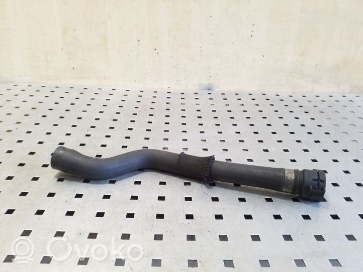 BMW 5 E39 Tuyau de liquide de refroidissement moteur 11532247820