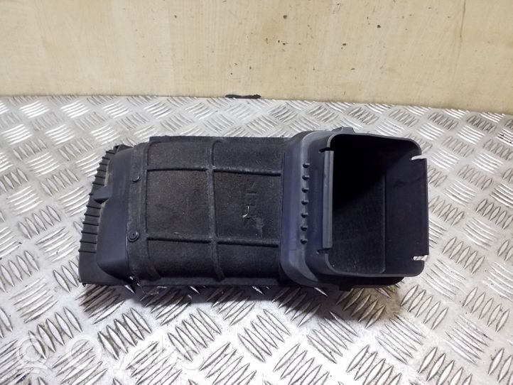 Jeep Grand Cherokee Część rury dolotu powietrza 68105545AA