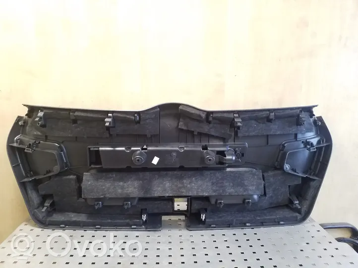 Audi A3 S3 8V Verkleidung Abdeckung Heckklappe Kofferraumdeckel 8V4867979E