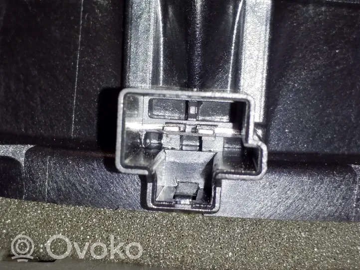 Volvo V40 Takaoven kaiutin 30657445