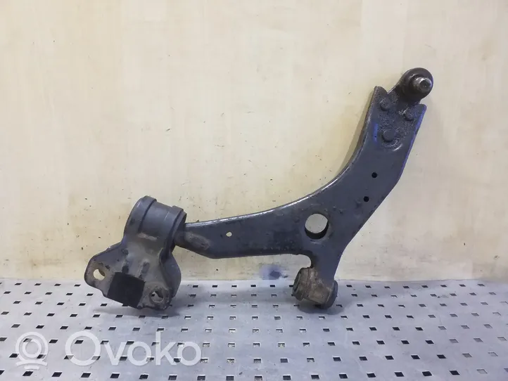 Volvo V40 Braccio di controllo sospensione anteriore inferiore/braccio oscillante AV613A262DA