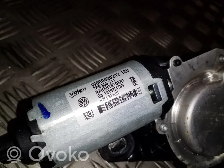 Volkswagen Touareg II Motor del limpiaparabrisas trasero W000020242