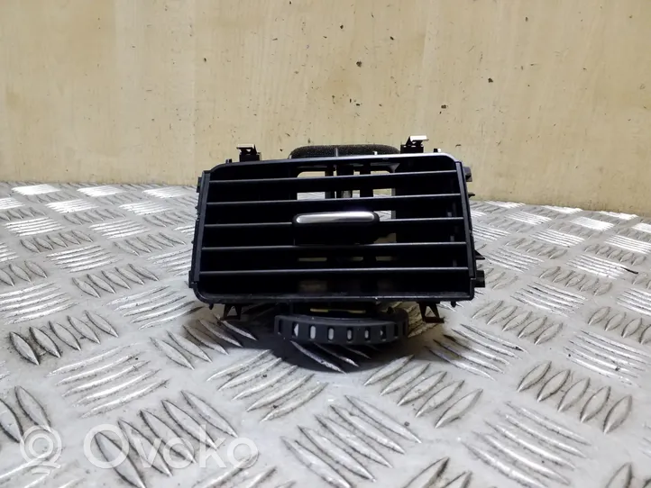 Volkswagen Touareg II Garniture, panneau de grille d'aération latérale 7P2819703