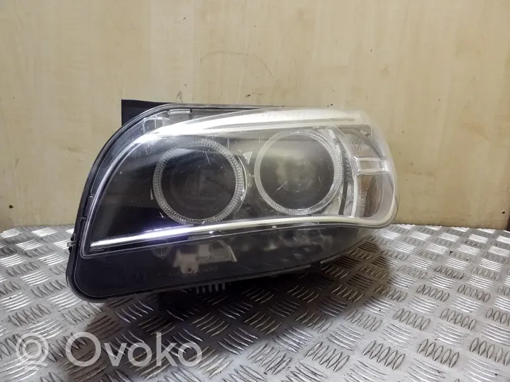 BMW X1 E84 Lampa przednia 90018098