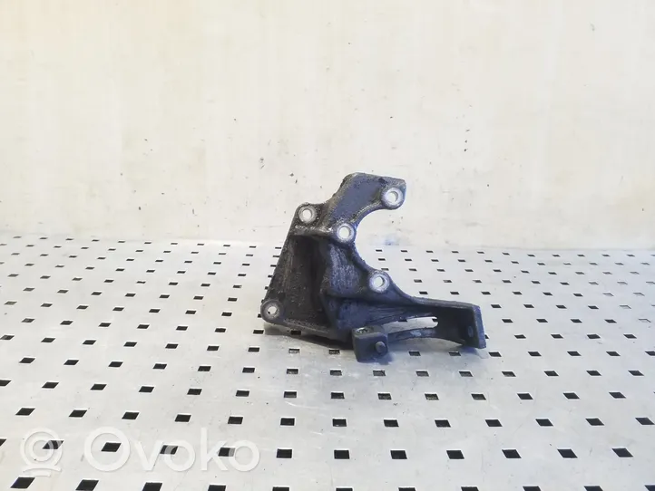 Subaru Legacy Support de pompe de direction assistée 