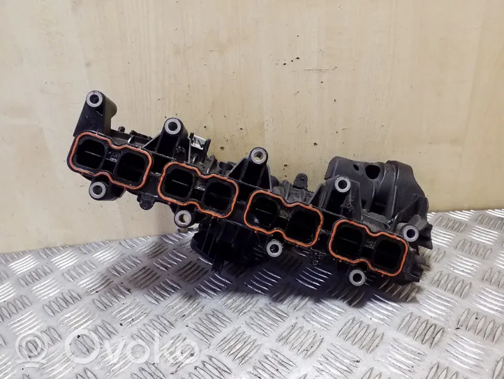 Renault Master III Intake manifold 140039990R