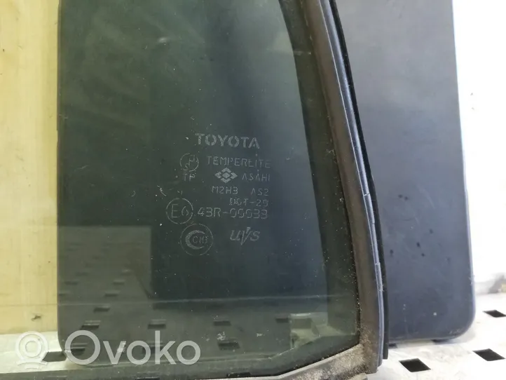 Toyota RAV 4 (XA20) Szyba karoseryjna drzwi tylnych 